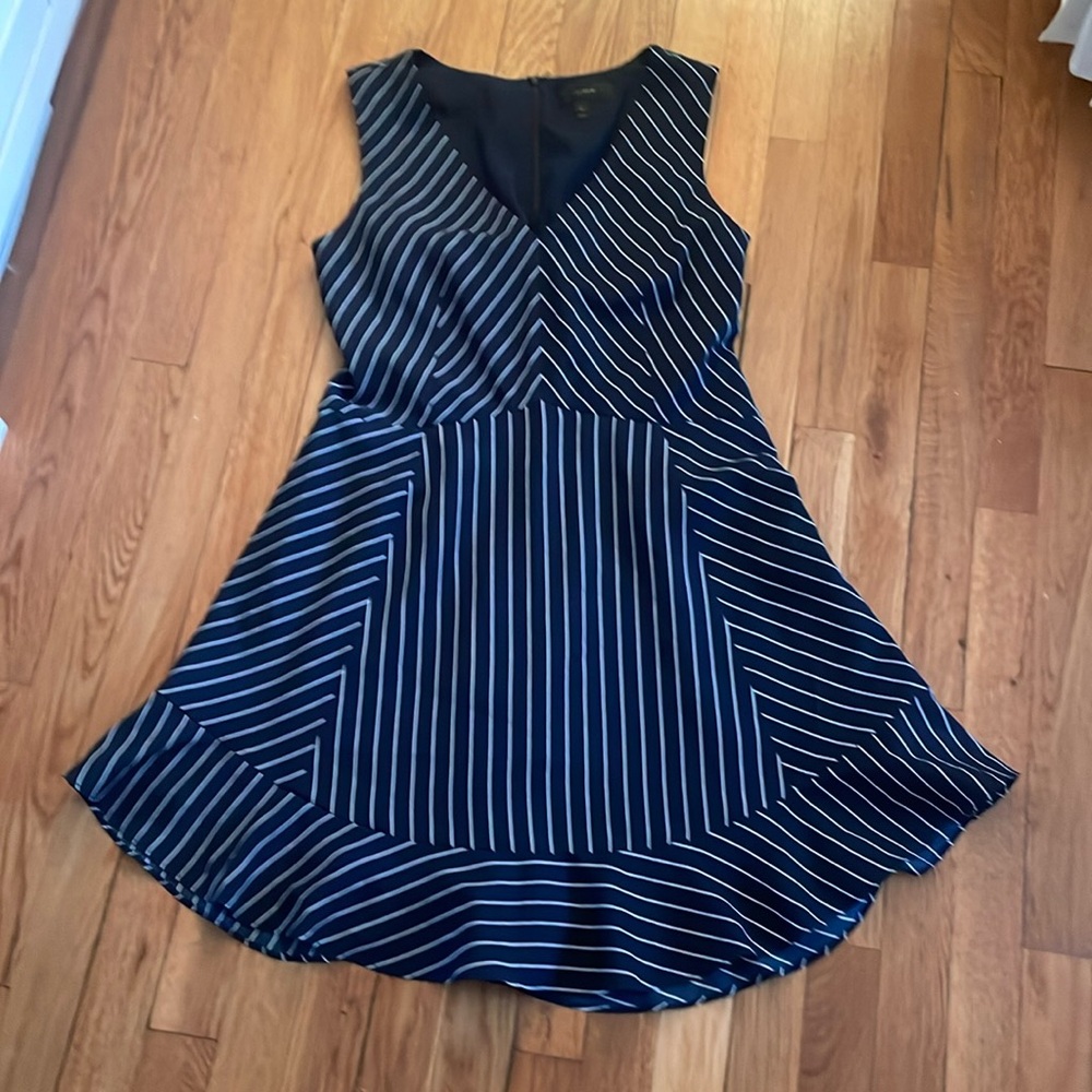 EUC J Crew navy and white pin stripe size 10